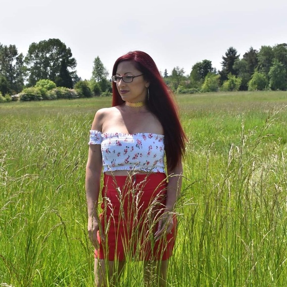 Herve Leger skirt - Picture 10 of 12